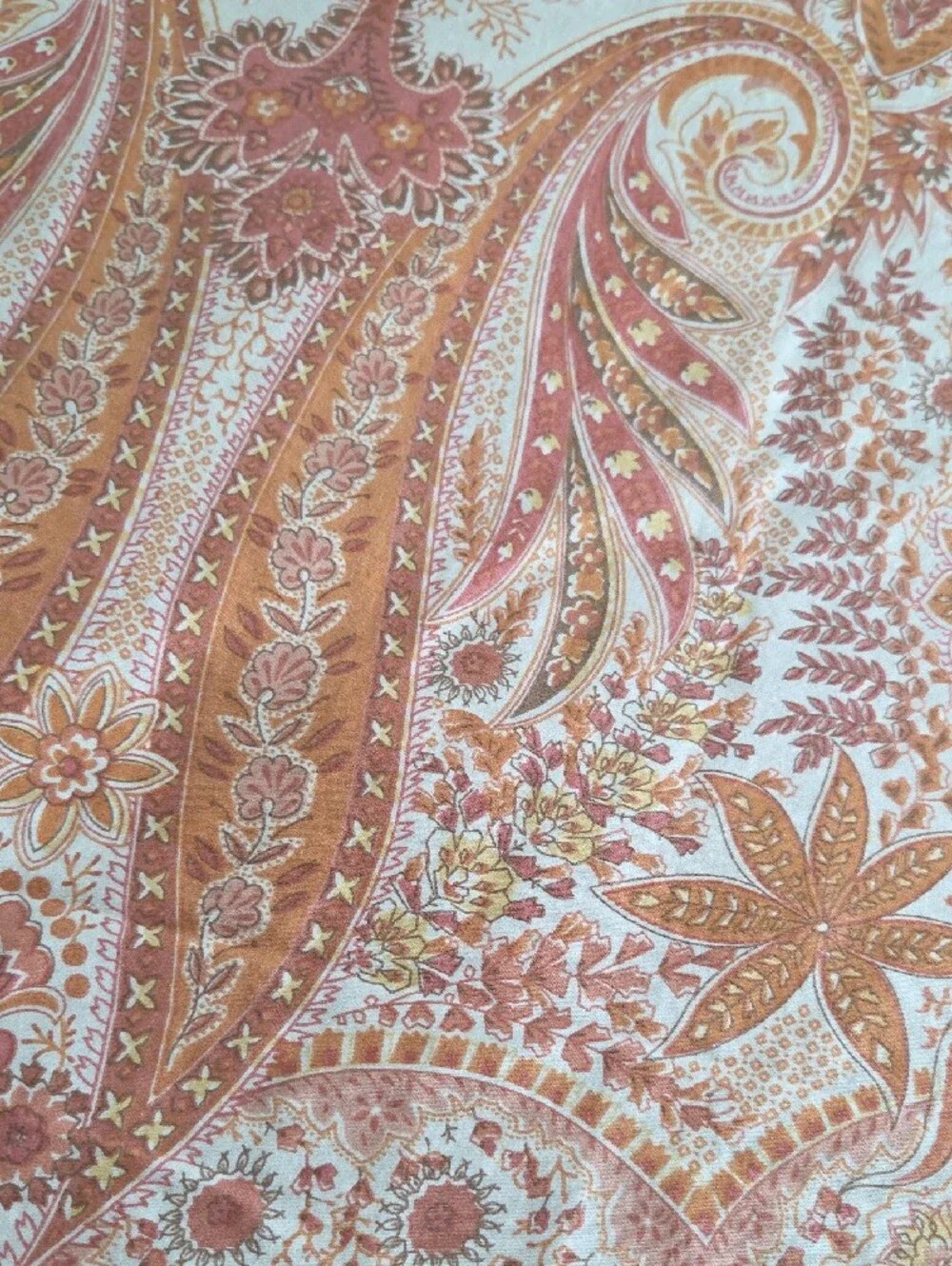 Paisley Cotton Bedding Set in Tan and Cream